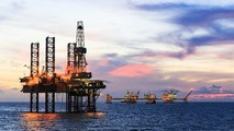 Ngành Dầu khí đối mặt nhiều khó khăn trong năm 2021