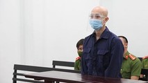Bị cáo Luân tại phiên tòa xét xử. Ảnh: Báo Khánh Hòa.