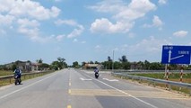 Một đoạn Quốc lộ 9 về cảng Cửa Việt.