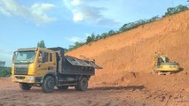 Hoạt động san gạt, hạ cốt nền, khai thác đất đồi tại Phú Thọ: Tỉnh chỉ đạo tạm dừng, huyện Tam Nông vẫn tiếp tục cấp phép