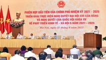 Phó Thủ tướng Chính phủ Lê Minh Khái đã trình bày Báo cáo tại Phiên họp trực tuyến toàn quốc của Chính phủ với các địa phương sáng 11/8. Ảnh: VGP/Nhật Bắc
