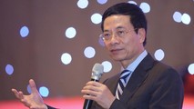 Bộ trưởng Bộ Thông tin và Truyền thông Nguyễn Mạnh Hùng.