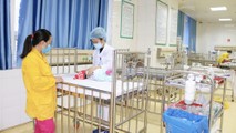 Rất may, bé A. đã được cấp cứu kịp thời thoát khỏi cơn nguy kịch. Ảnh: Hiền Chúc
