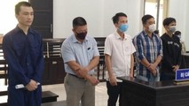 Các bị cáo tại phiên tòa xét xử (Ảnh: Hoàng Văn).