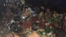 Nhóm người tụ tập ăn nhậu tại địa phận xã Hòa Phú