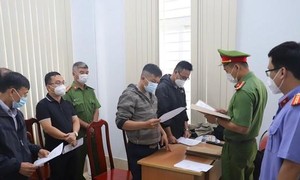 Bắt tạm giam loạt cán bộ vi phạm trong bồi thường, hỗ trợ tái định cư