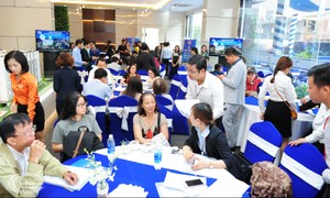 Căn hộ tầm trung tiếp tục giữ "ngôi vương"