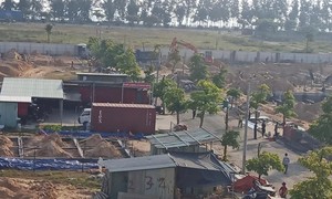 Dự án KDC Thanh Hoàng vẫn có các hoạt động xây dựng dù cơ quan chức năng đã đề nghị dừng thi công.