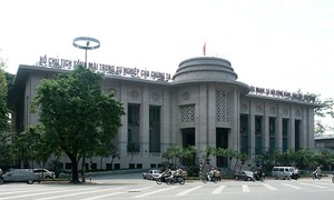 Ngân hàng đề nghị được giữ bản chính Giấy đăng ký phương tiện giao thông