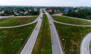 Sông Công được xác định là trung tâm công nghiệp lớn và là đô thị bản lề, trung chuyển kinh tế giữa các vùng trong và ngoài tỉnh Thái Nguyên.