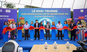 Đại diện IPPG, ông William Hiếu Nguyễn – Phó Tổng Giám đốc tập đoàn tham dự và cắt băng khánh thành.