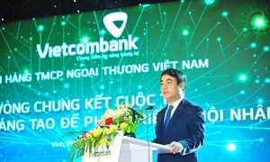 Chủ tịch HĐQT Vietcombank Nghiêm Xuân Thành phát biểu tại Lễ tổng kết và trao giải Cuộc thi