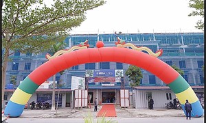 Dự án khu thương mại dịch vụ tổng hợp đang trong quá trình hoàn thiện theo đúng quy định.