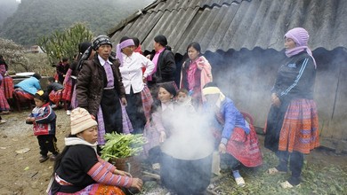 Tết cổ truyền của người Mông trong cuộc sống hiện đại