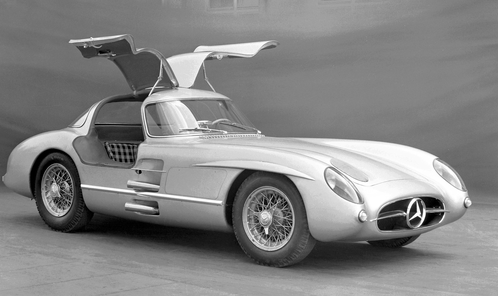 Mercedes-Benz SLR Uhlenhaut Coupe đời 1955 được coi là một trong những chiếc xe đáng mơ ước nhất thế giới.