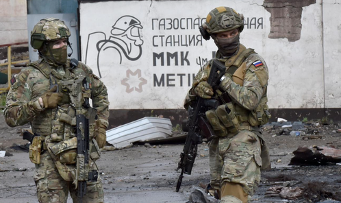 Binh sĩ Nga tại Mariupol, Ukraine, hôm 18/5. Ảnh: AFP.