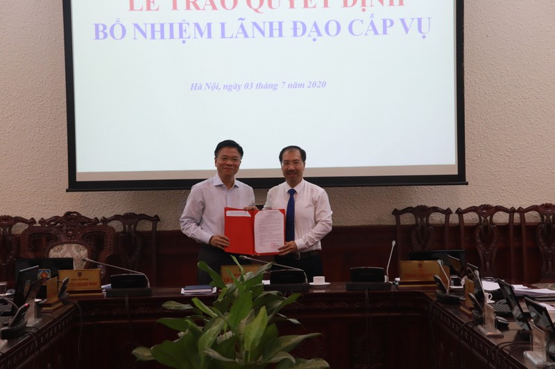 Bộ Tư pháp trao Quyết định bổ nhiệm lãnh đạo cấp Vụ