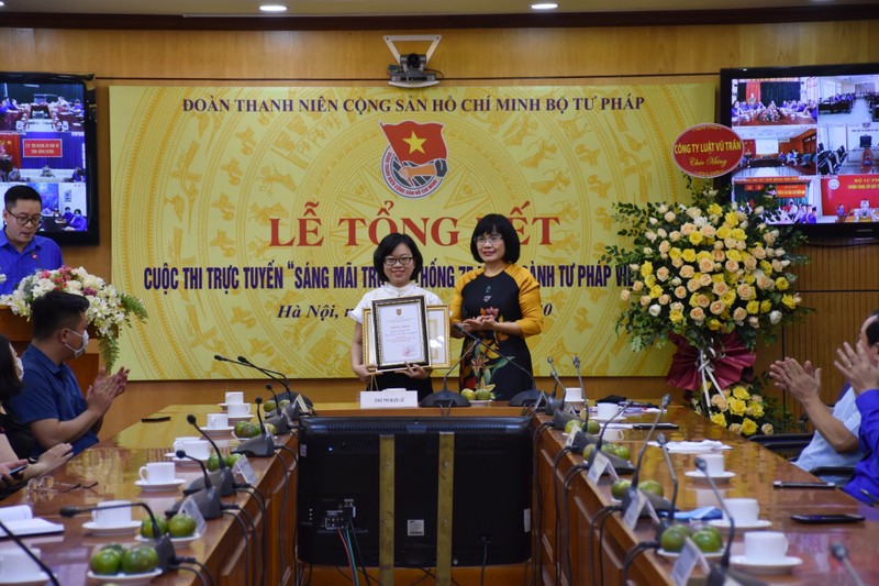 Trao giải Cuộc thi “Sáng mãi truyền thống 75 năm ngành Tư pháp Việt Nam”