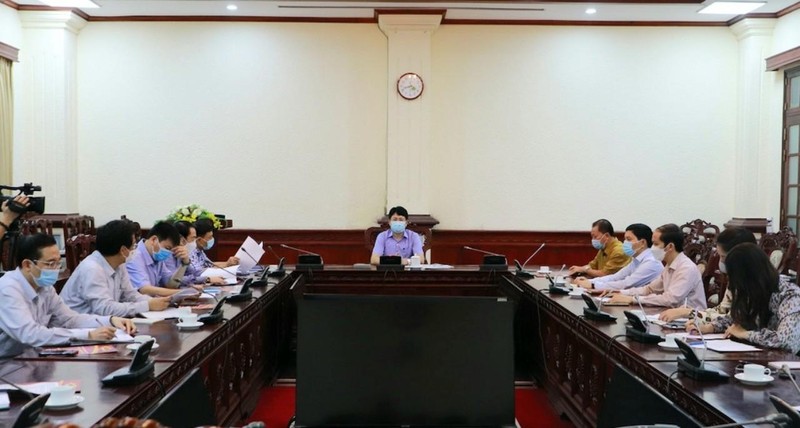 Thứ trưởng Bộ Tư Pháp Nguyễn Thanh Tịnh, Trưởng Ban Chỉ đạo Chương trình bình chọn, tôn vinh “Gương sáng Pháp luật” chủ trì cuộc họp.