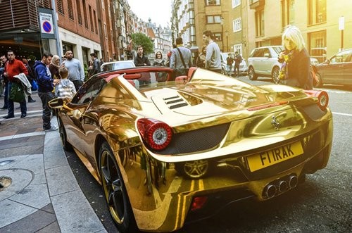 Thú vui chơi xa xỉ của Thái tử đẹp trai nhất Dubai Thú vui chơi xa xỉ của Thái tử đẹp trai nhất Dubai
