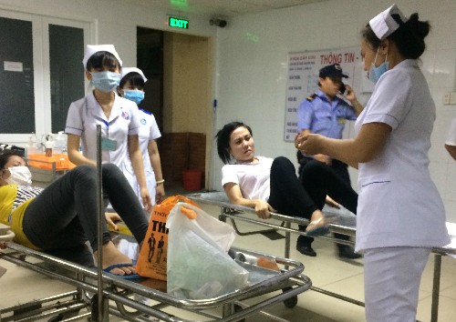 Công nhân đang được theo dõi, cấp cứu tại Bệnh viện Đa khoa tỉnh Bình Dương.