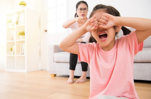 5 cách nuôi dạy con của cha mẹ thời hiện đại - 1
