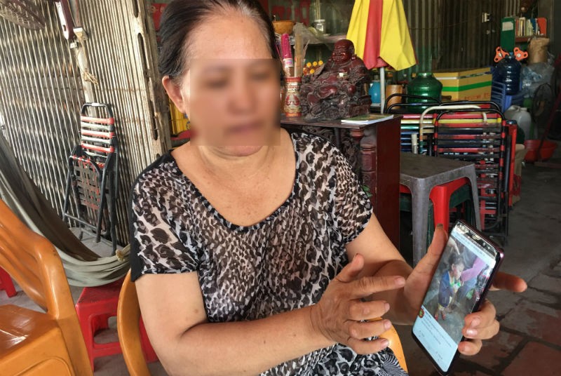 {title} Bé gái 5 tuổi nghi bị bảo mẫu tát sưng mặt ở Sài Gòn