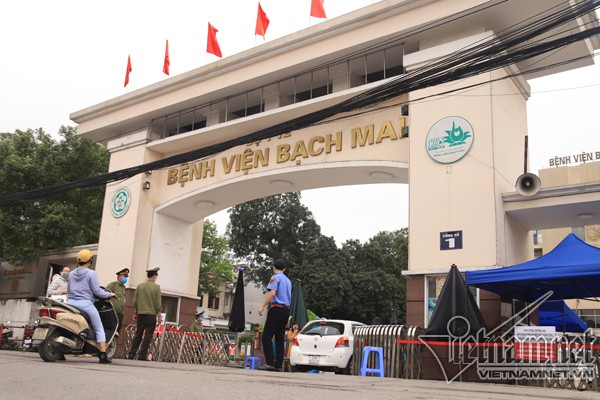 Tiến sĩ vừa nghỉ việc nói lý do rời Bệnh viện Bạch Mai Tiến sĩ vừa nghỉ việc nói lý do rời Bệnh viện Bạch Mai