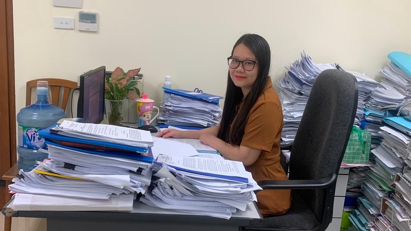 Chuyên viên Phạm Thị Huyên.