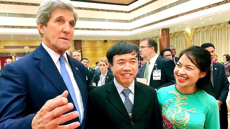 Ông Trường cùng một chính trị gia nổi tiếng thế giới.