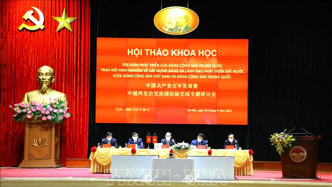Quang cảnh Hội thảo tại điểm cầu Hà Nội.