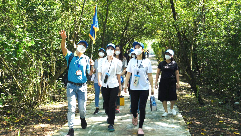 Tour du lịch “Hành trình về Vùng Đất Thép” cho các bác sĩ, lực lượng tuyến đầu chống dịch.
