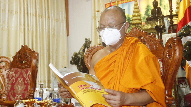 Thượng tọa Lý Hùng từng có thời gian dài làm cộng tác viên trợ giúp pháp lý.