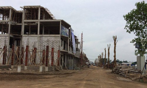 Đất nền tại một số dự án được nhận định sốt ảo trong thời qua. Ảnh minh họa: Nguyễn Hà