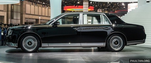 Thiết kế xe lớn, nhìn ngang không kém gì những mẫu sedan của Rolls-Royce. Ảnh: Paultan.