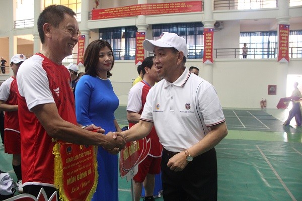 Khai mạc Giao lưu thể thao Tòa án hai nước Việt Nam – Lào Khai mạc Giao lưu thể thao Tòa án hai nước Việt Nam – Lào