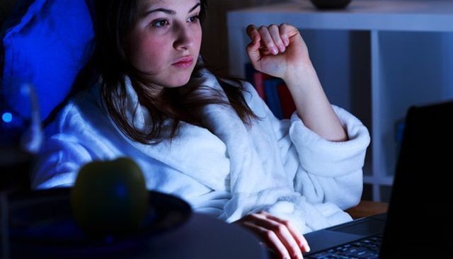 Cô gái 21 tuổi đã bị ung thư, bác sĩ cảnh báo thói quen xấu ở giới trẻ