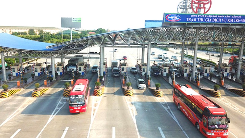 Xe kinh doanh vận tải đáp ứng các điều kiện sẽ được hoàn trả phí đường bộ đã nộp.