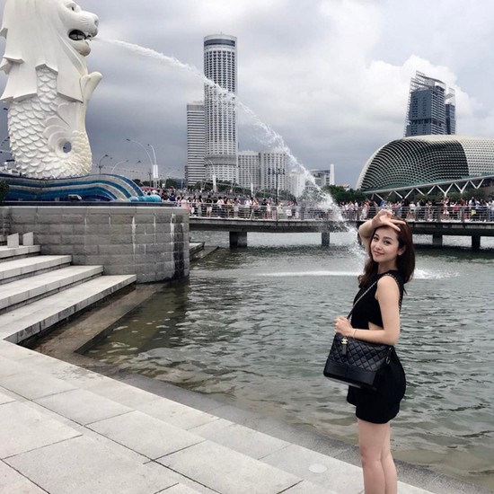 {title} Jennifer Phạm,làng sao