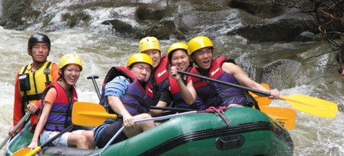 Khi đi du lịch, nên tham gia các hoạt động phù hợp với sức khỏe. Khi đi du lịch, nên tham gia các hoạt động phù hợp với sức khỏe.