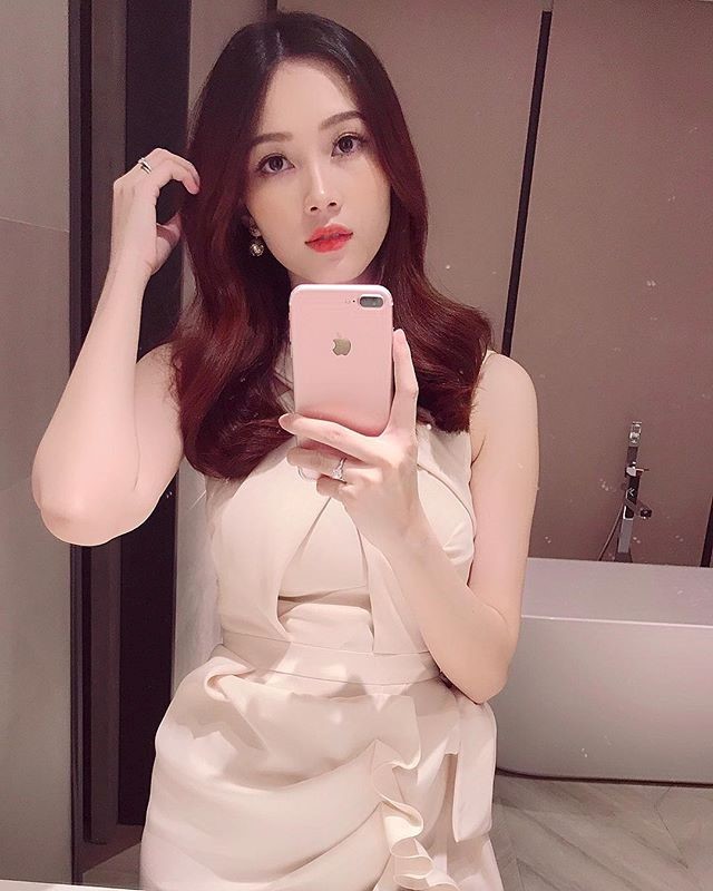 HH Đặng Thu Thảo khoe ảnh sau 2 tháng sinh con, fan ngất ngây khen hình ảnh 1 hh dang thu thao khoe anh sau 2 thang sinh con, fan ngat ngay khen hinh anh 1