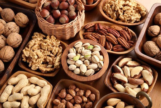 Chỉ cần 5 phần ăn vặt nhỏ là các loại hạt mỗi tuần, nguy cơ mắc bệnh tim và các tai biến chết người như nhồi máu cơ tim, đột quỵ giảm đáng kể, bao gồm ở nhóm nguy cơ cao như người tiểu đường - ảnh minh hoạ từ internet.