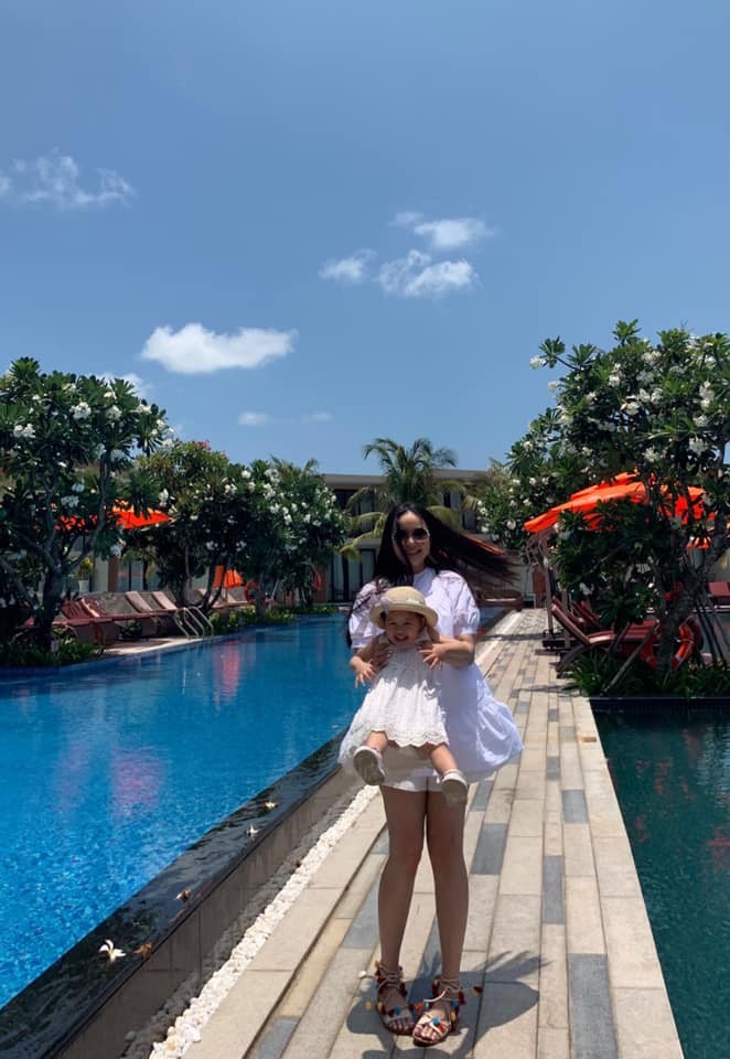 Chồng đại gia hé lộ cuộc sống hôn nhân với chân dài miền Tây kém 26 tuổi hình ảnh 1 chong dai gia he lo cuoc song hon nhan voi chan dai mien tay kem 26 tuoi hinh anh 1
