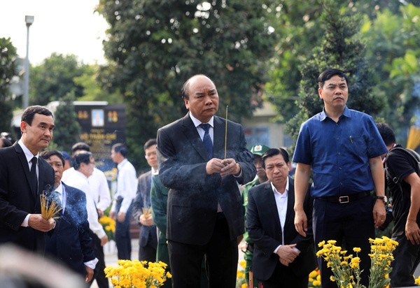 quoc-tang-52-7182-1556874004.jpg