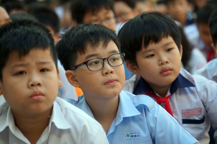 Học sinh dự thi tại trường THPT Trần Đại Nghĩa, quận 1. Ảnh: Mạnh Tùng
