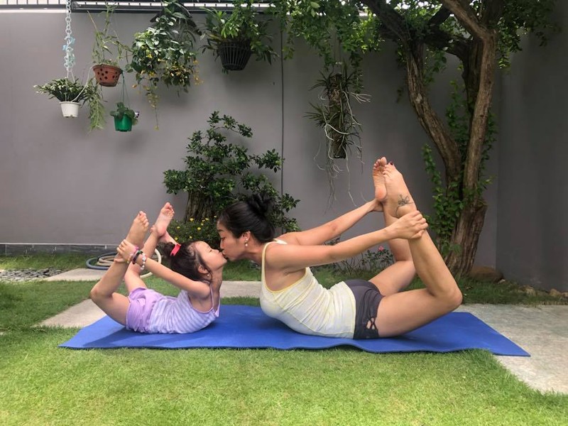 Người đẹp khiến Trường Giang mê mẩn: Chồng cưng như trứng mỏng, ở biệt thự thênh thang hình ảnh 13 nguoi dep khien truong giang me man: chong cung nhu trung mong, o biet thu thenh thang hinh anh 13