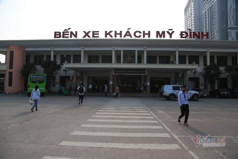 7.1.jpg Nghỉ lễ 30/4, đông nghẹt bến xe, kẹt cứng đường sau nới giãn cách