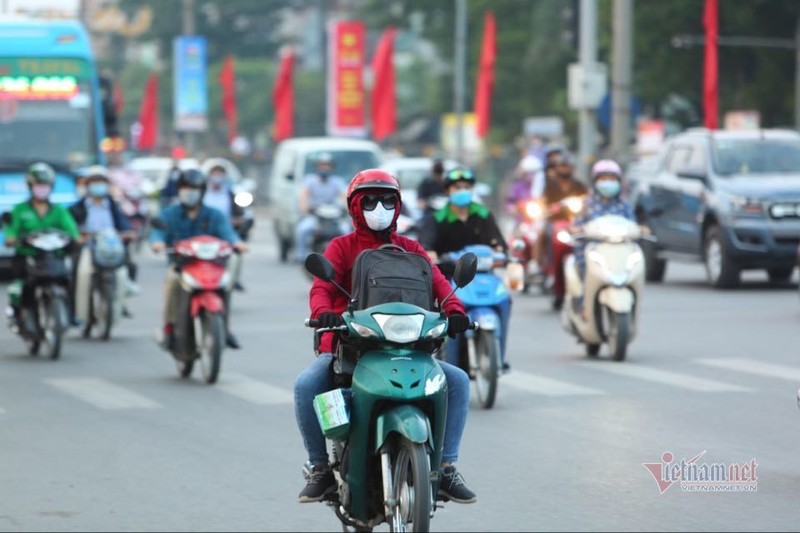 p4.jpg Nghỉ lễ 30/4, đông nghẹt bến xe, kẹt cứng đường sau nới giãn cách