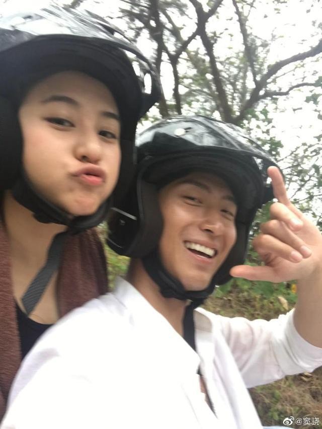 Hình ảnh ngọt ngào của tài tử Đậu Kiêu bên con gái vua sòng bạc Macau - 10 Hình ảnh ngọt ngào của tài tử Đậu Kiêu bên con gái vua sòng bạc Macau - 10