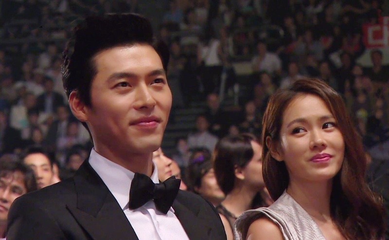 Son Ye Jin - Hyun Bin: Từ bạn diễn ăn ý của 'Hạ cánh nơi anh' đến tình nhân Son Ye Jin - Hyun Bin: Từ bạn diễn ăn ý 'Hạ cánh nơi anh' đến tình nhân